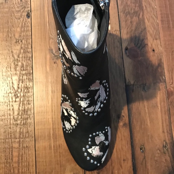 Closeout▪️Dolce Vita Mollie Embellished Booties - Picture 6 of 11